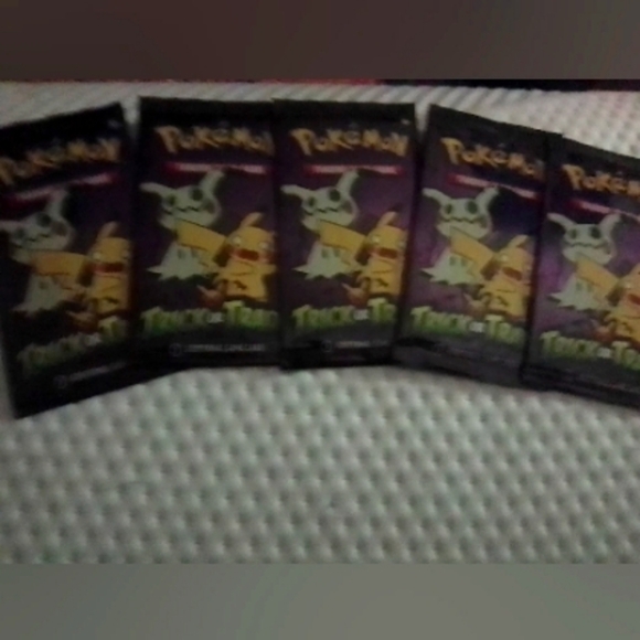 Copy_Trick or trade packs 2023 - Picture 1 of 2